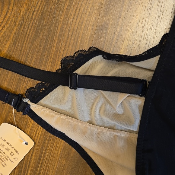 Popilush The Shapewear Bodysuit Full Coverage Alluring Plunge Lace - Picture 11 of 12